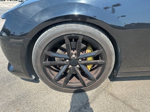 Used 2014 Chevrolet Camaro SS w/ RS Package image 2