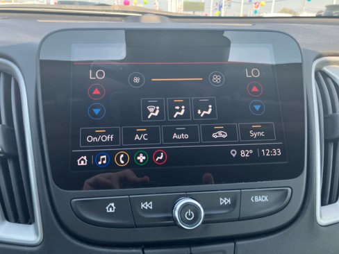 Used 2023 Chevrolet Malibu LT image 19