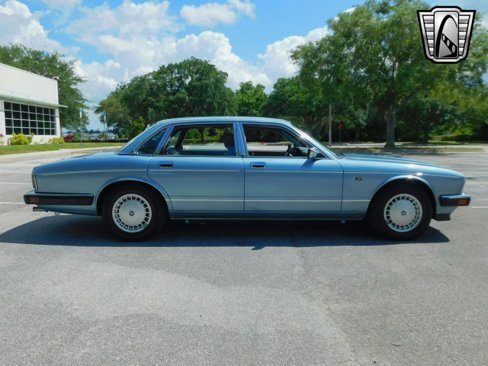 Used 1991 Jaguar XJ Vanden Plas image 15
