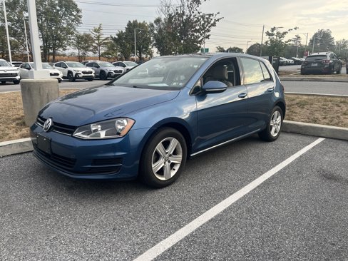 Used 2017 Volkswagen Golf Wolfsburg Edition image 13