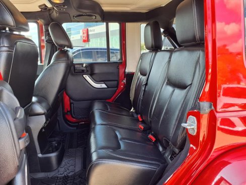 Used 2014 Jeep Wrangler Unlimited Rubicon image 20