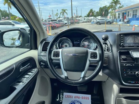 Used 2012 Chrysler Town & Country Touring w/ Entertainment Group #1 image 23