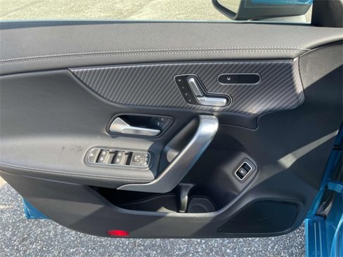 Certified 2025 Mercedes-Benz CLA 250 4MATIC image 17