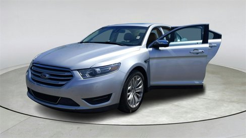 Used 2018 Ford Taurus Limited image 10