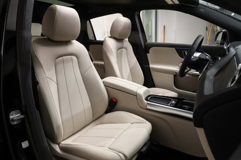 New 2025 Mercedes-Benz GLA 250 4MATIC image 10