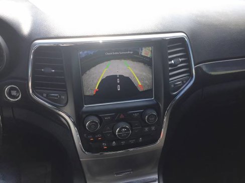 Used 2018 Jeep Grand Cherokee Laredo image 17