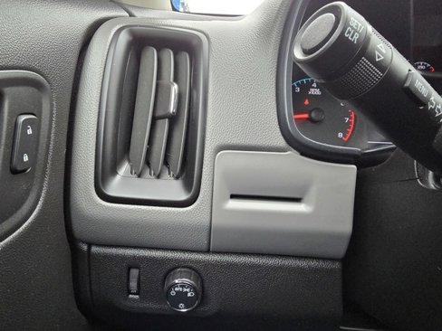Used 2015 Chevrolet Colorado W/T image 14