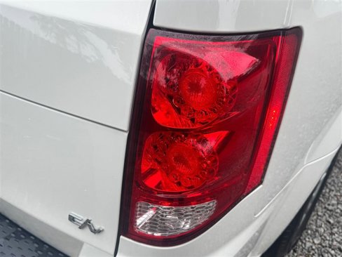 Used 2012 RAM C/V image 17