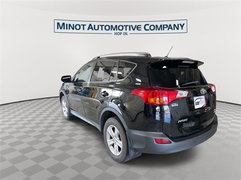 Used 2013 Toyota RAV4 XLE image 6