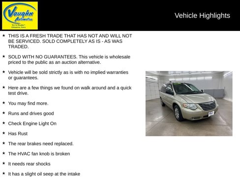 Used 2005 Chrysler Town & Country Limited image 2