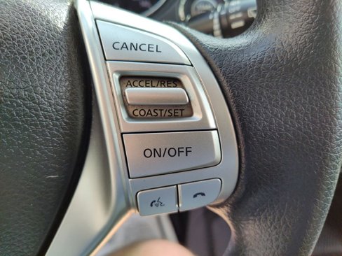 Used 2016 Nissan Rogue SV w/ SV Premium Package image 25
