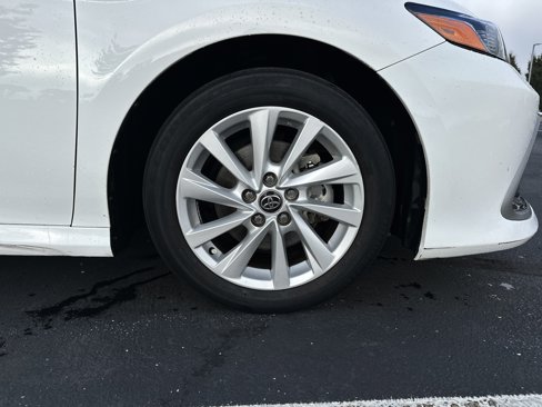 Certified 2022 Toyota Camry LE image 12