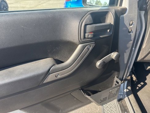 Used 2013 Jeep Wrangler Unlimited Sport w/ Dual Top Group image 25