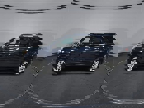 Used 2016 GMC Acadia SLE image 5