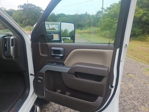 Used 2015 Chevrolet Silverado 2500 LTZ w/ Duramax Plus Package image 9