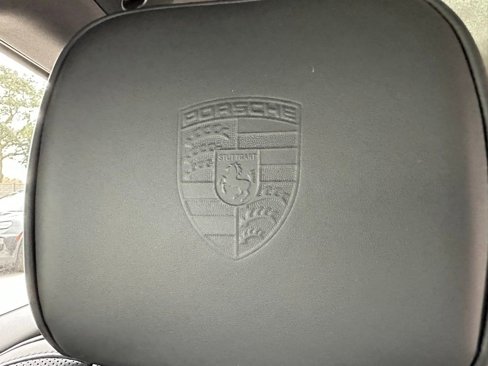 Used 2025 Porsche Macan image 14