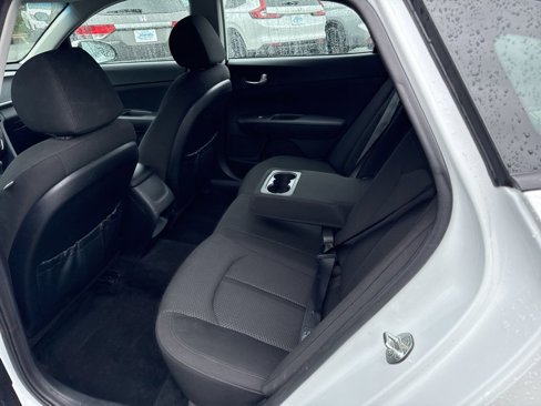 Used 2018 Kia Optima LX image 16