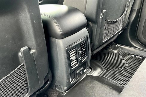 Used 2018 Jeep Grand Cherokee Laredo image 23