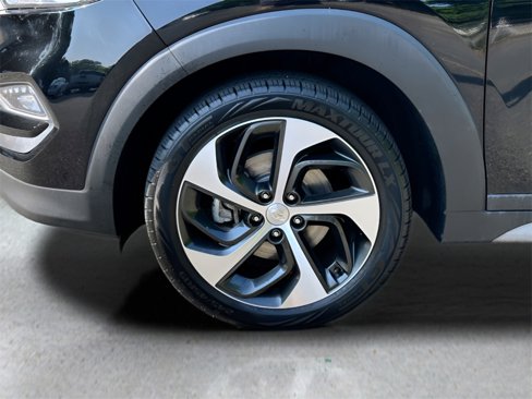 Used 2017 Hyundai Tucson Sport image 38