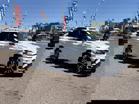 Certified 2025 Volkswagen Jetta Sport image 5