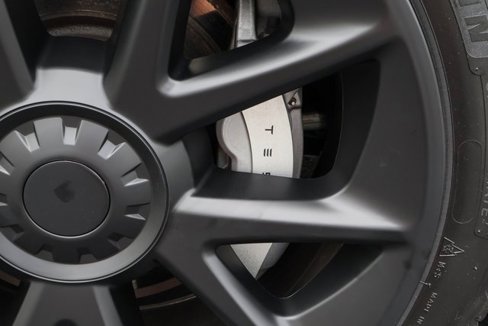 Used 2018 Tesla Model 3 Long Range image 16