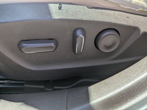 Used 2013 Chevrolet Malibu LT image 12