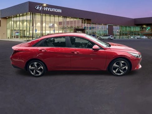Certified 2023 Hyundai Elantra SEL w/ Convenience Package image 6