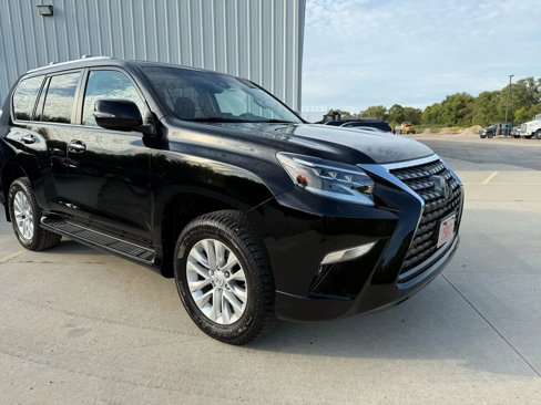 Used 2022 Lexus GX 460 Premium image 3