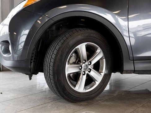 Used 2015 Toyota RAV4 XLE image 9