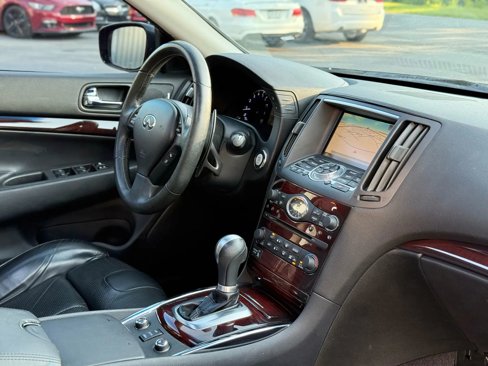 Used 2011 INFINITI G37 x Sedan w/ Premium Pkg image 35
