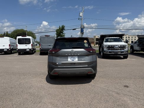 Used 2021 Nissan Rogue SL w/ Premium Package image 5