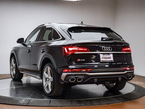 Used 2022 Audi SQ5 Premium w/ Convenience Package image 9