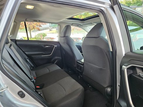 Used 2023 Toyota RAV4 XLE w/ Convenience Package image 12