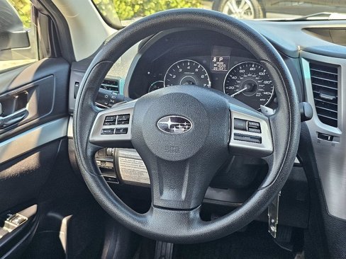 Used 2012 Subaru Outback 2.5i image 32