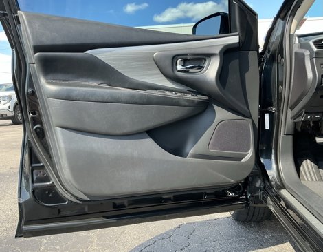 Used 2015 Nissan Murano SV w/ Premium Package image 66