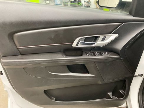 Used 2016 GMC Terrain SLE image 25