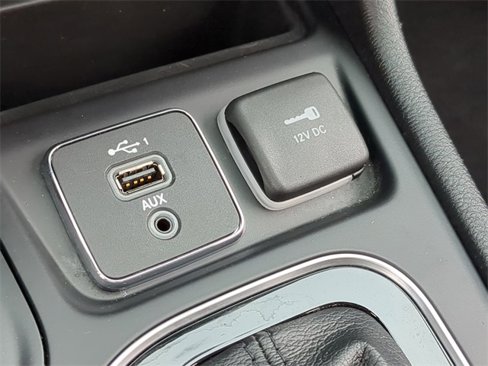 Used 2020 Jeep Cherokee Limited image 29