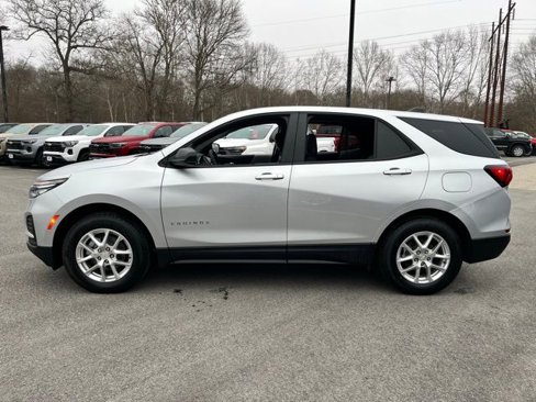 Used 2022 Chevrolet Equinox LS w/ LS Convenience Package image 10