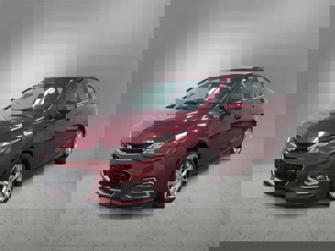 Used 2016 Chevrolet Cruze LT w/ Sun And Sound Package image 4