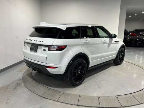 Used 2017 Land Rover Range Rover Evoque HSE Dynamic image 12