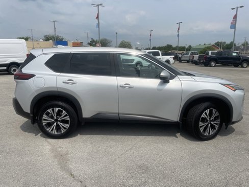 Used 2022 Nissan Rogue SV image 13