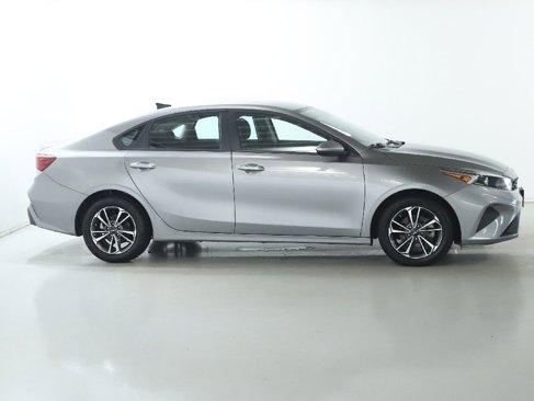 Used 2024 Kia Forte LXS image 11