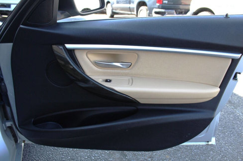 Used 2017 BMW 330i Sedan image 9