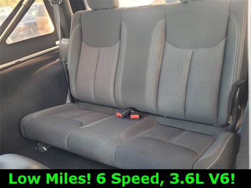 Used 2015 Jeep Wrangler Sahara w/ Connectivity Group image 14
