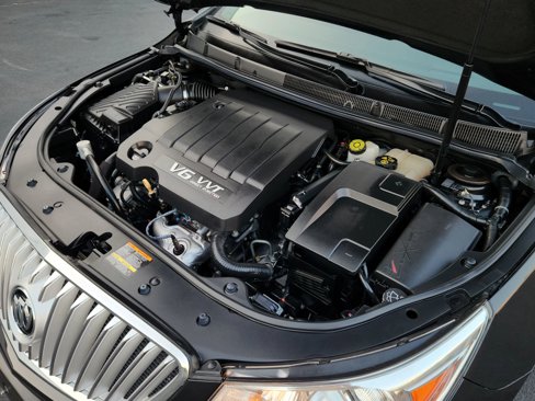 Used 2010 Buick LaCrosse CXS w/ Touring Package image 22