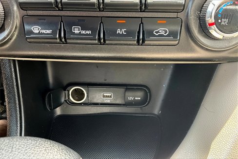 Used 2020 Kia Sportage LX image 24