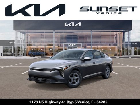 New 2025 Kia K4 LXS image 1