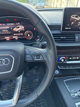 Used 2018 Audi Q5 2.0T Premium image 11