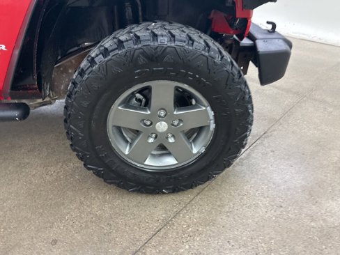 Used 2011 Jeep Wrangler Unlimited Sport w/ Connectivity Group image 14