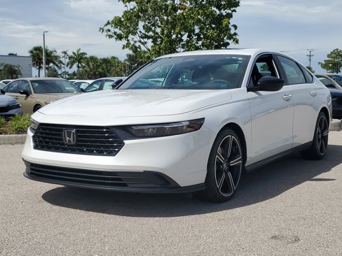 Used 2023 Honda Accord Sport image 9